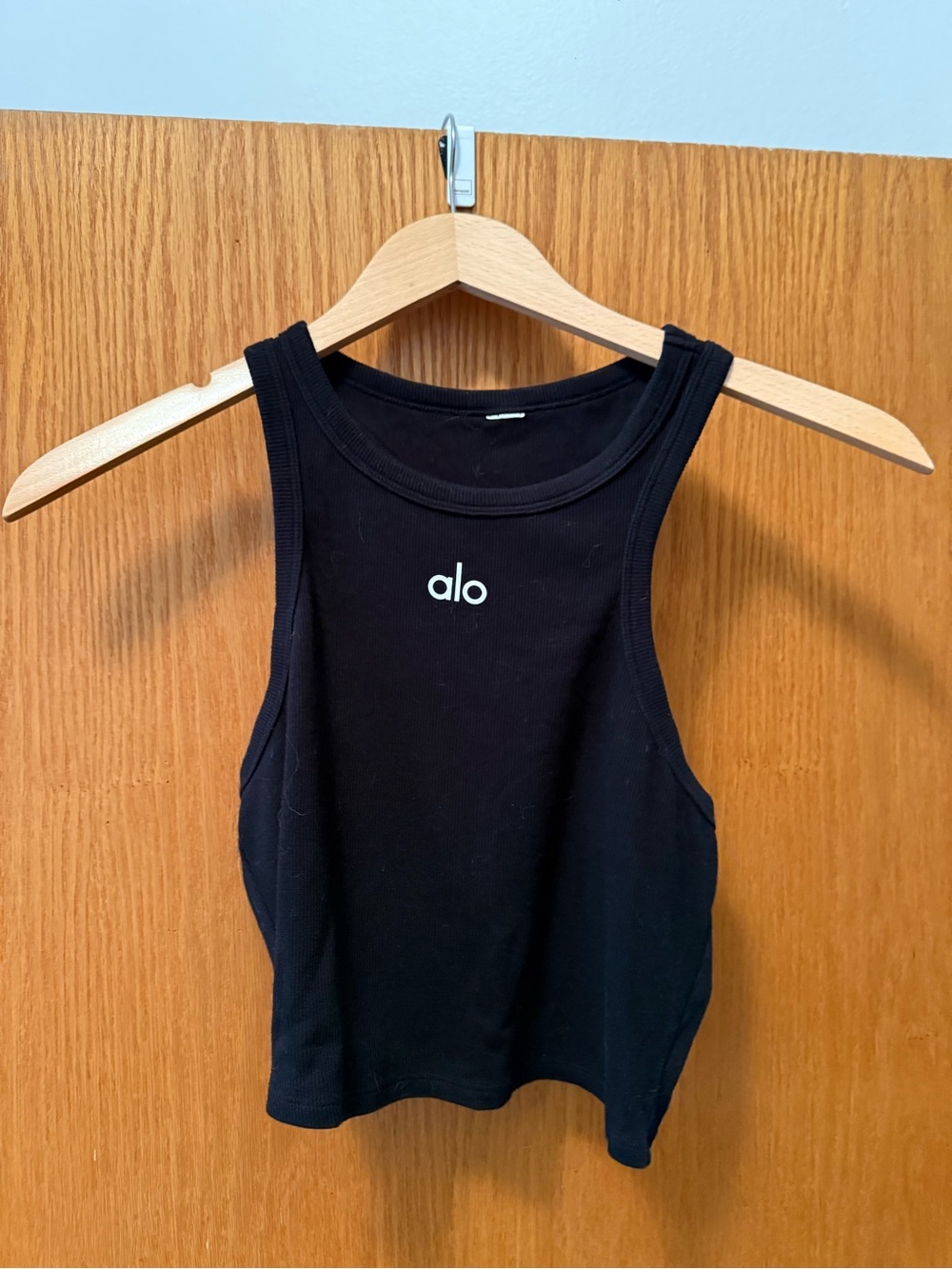 ⁠LOT OF 2: Alo Yoga Aspire Ribbed Crop Tank Tops (Black & White) - Size S⁠